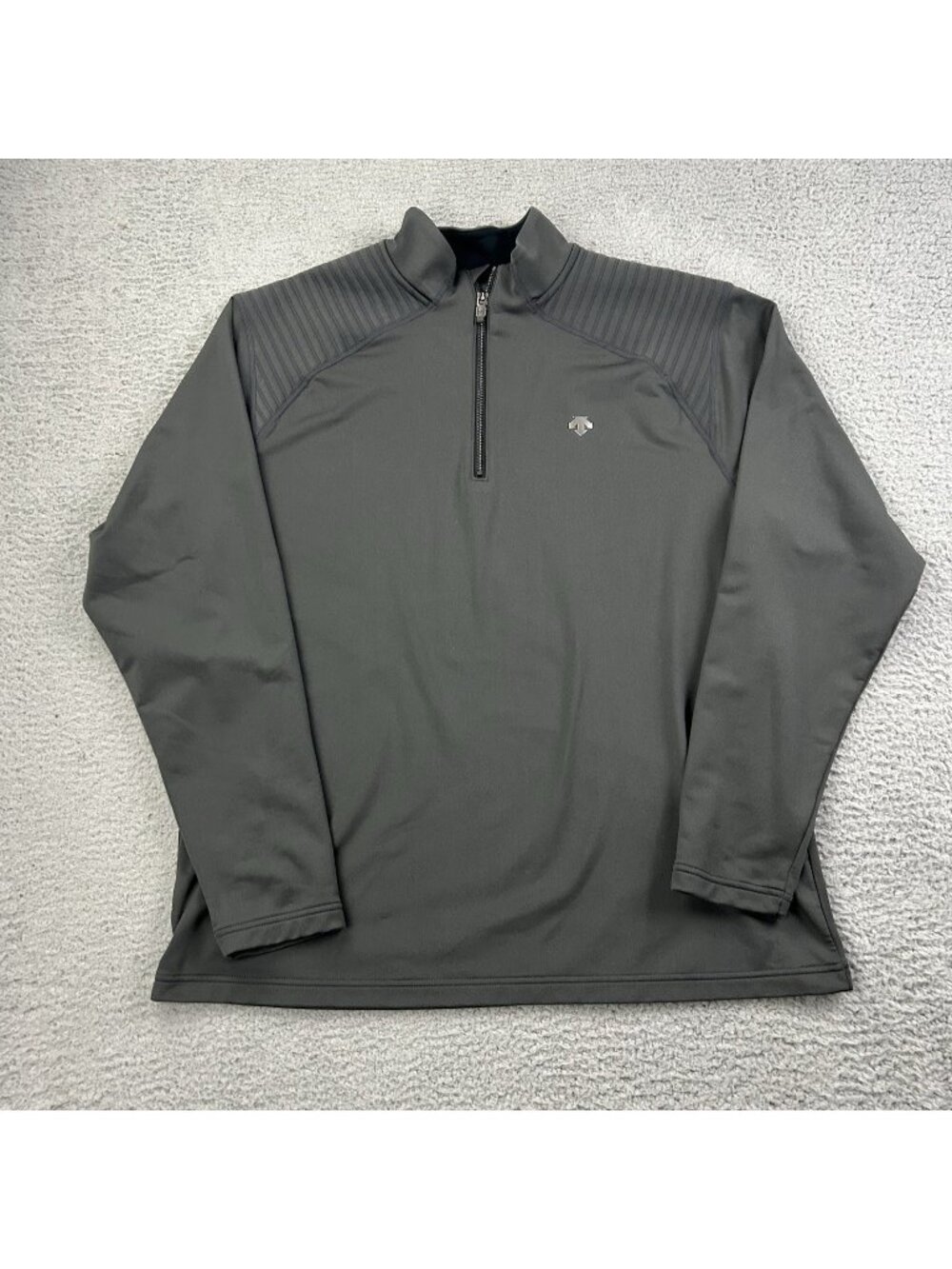 Descente Shoulder Trim Pullover Golf Quarter Zip Size XXL Gray Mens Sweater